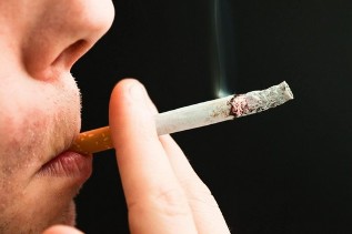 bagaimana Merokok memberi kesan potensi
